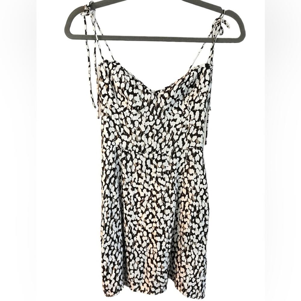 Aritzia Black and White Mini Dress size 2